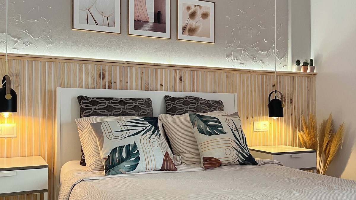 Reboleira Apartment | Room in apartment shared with other guests