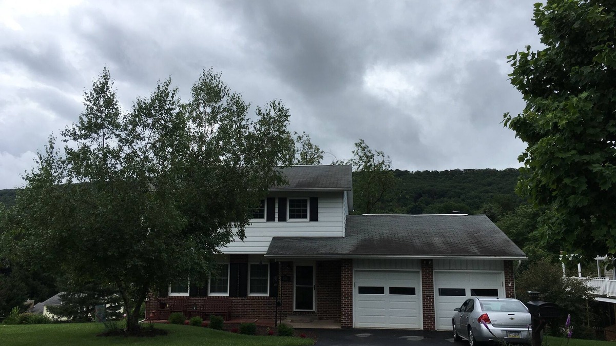 Pine Grove Mills House | Room in Penn State area