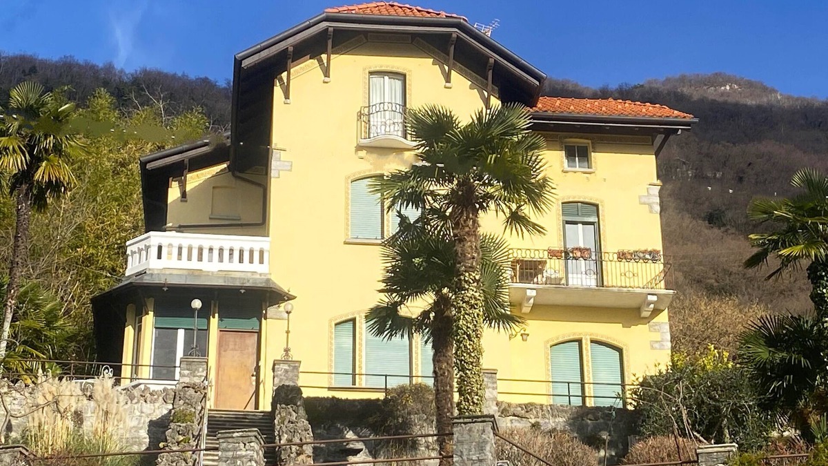 Perledo Villa | Room in Villa, with private bathroom and kitchen use.