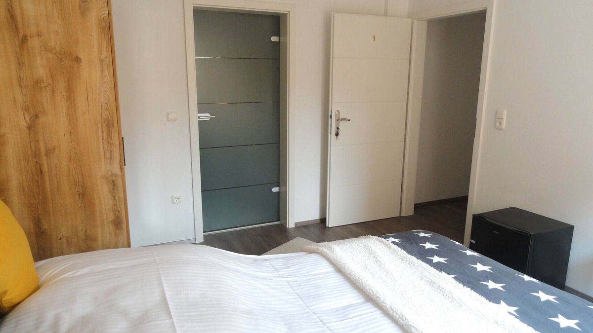 Huettenfeld Apartment | Room 'Karin's Zimmer 1' with Wi-Fi