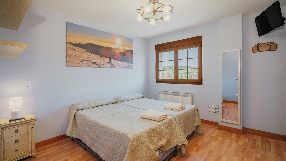 Palacios de la Sierra Apartment | Room 'La Dehesa' with Mountain View, Shared Terrace and Wi-Fi
