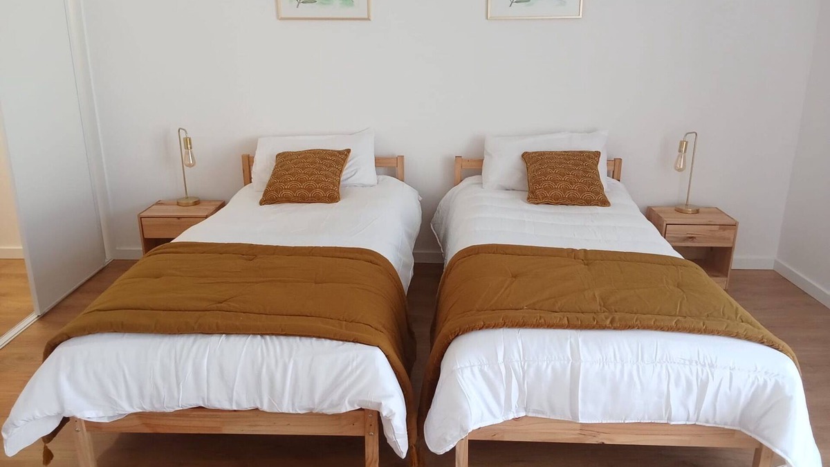 Coimbra Apartment | Room 'Quarto 1 Rc - Quinta Df' with Mountain View, Wi-Fi and Air Conditioning