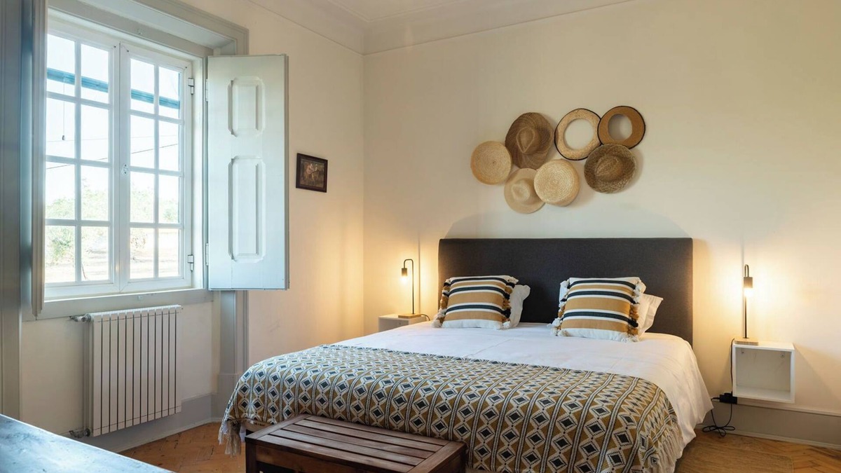 Cabeco de Vide Apartment | Room 'Quarto Duplo Com Wc Privativa 4' with Shared Pool, Wi-Fi and Air Conditioning