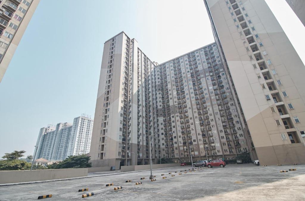 Depok Apartment | Room Rendi Podomoro Golf View