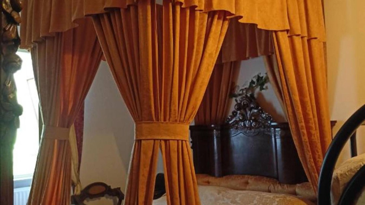 Rocchetta di Vara Villa | Room 'Stanza Degli Gnomi' with Shared Garden and Wi-Fi