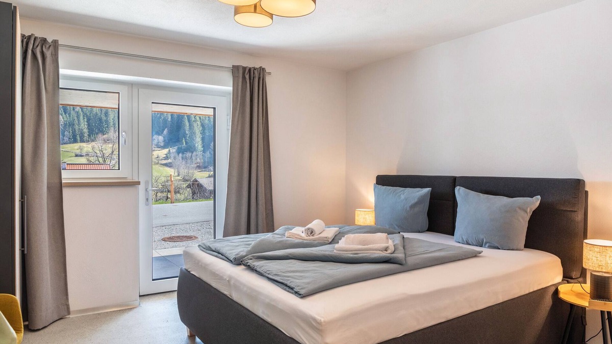 Oberau Apartment | Room 'Tirolee Marchegg - Fuchsbau' with Mountain View, Private Terrace and Wi-Fi