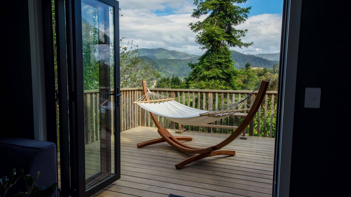 Nelson House | Room to move with a rural feel in Nelson city.