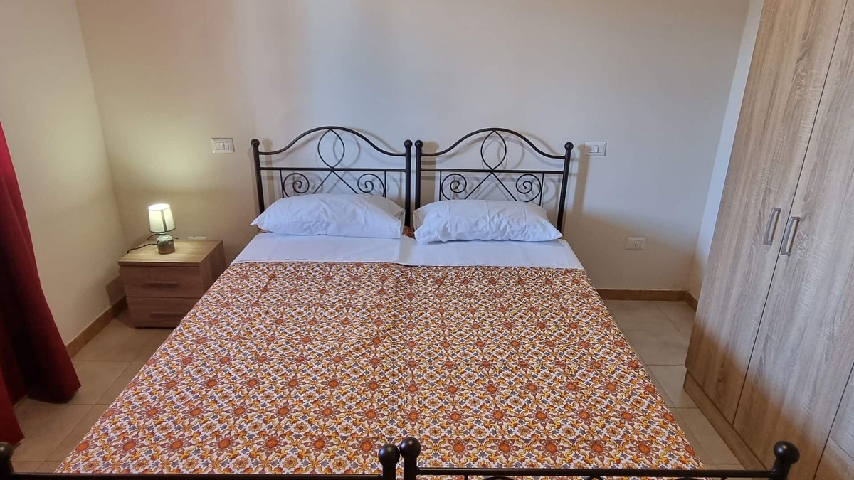 Palmi Villa | Room with breakfast included in cottage Holiday home in Palmi.