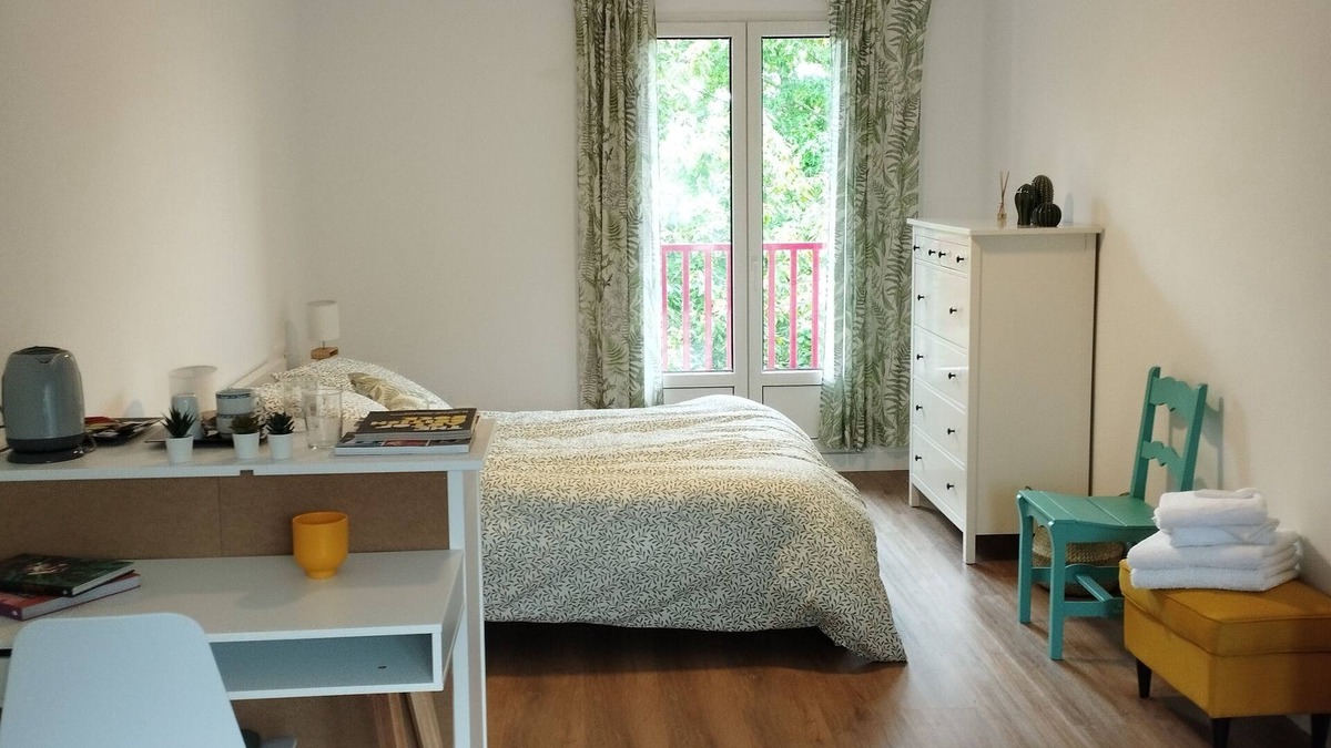 Usurbil Bed & Breakfast | Room with its own bathroom, newly renovated and in a very quiet area.