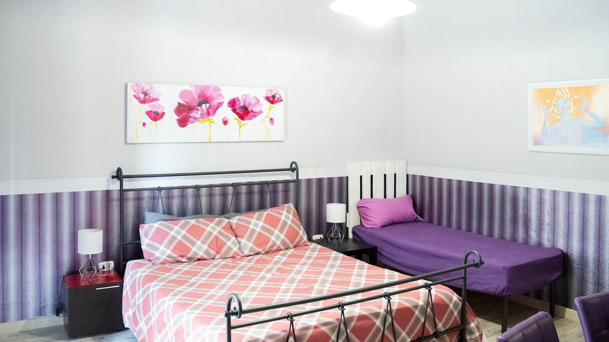Secondigliano Apartment | Room with private bathroom - Grey