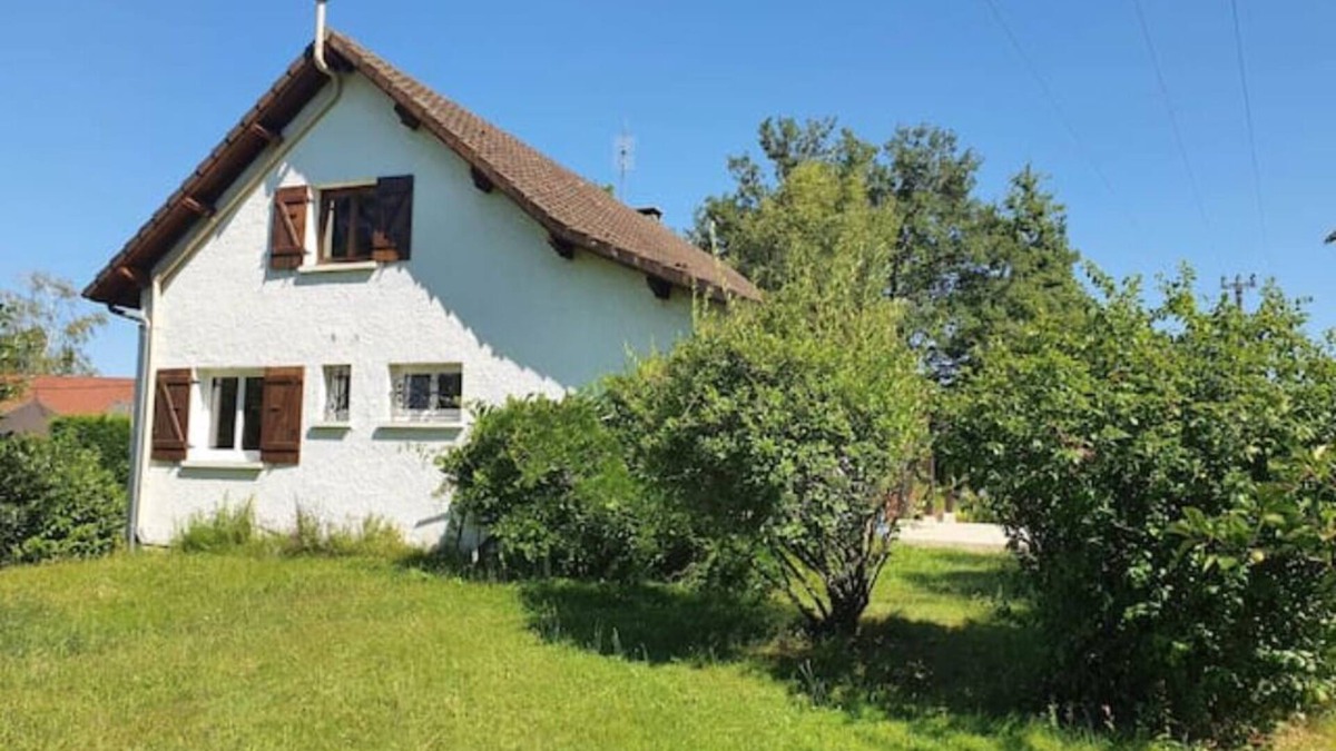 Serley Bed & Breakfast | Room with private bathroom in country house