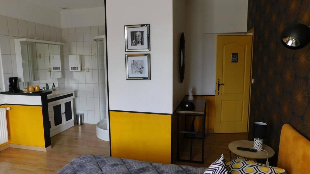 Cahuzac-sur-Adour House | Room with terrace