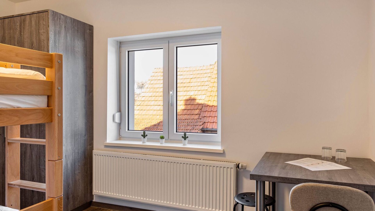 Rotenburg an der Fulda Apartment | Room 'Zimmer 7' with Shared Garden and Wi-Fi