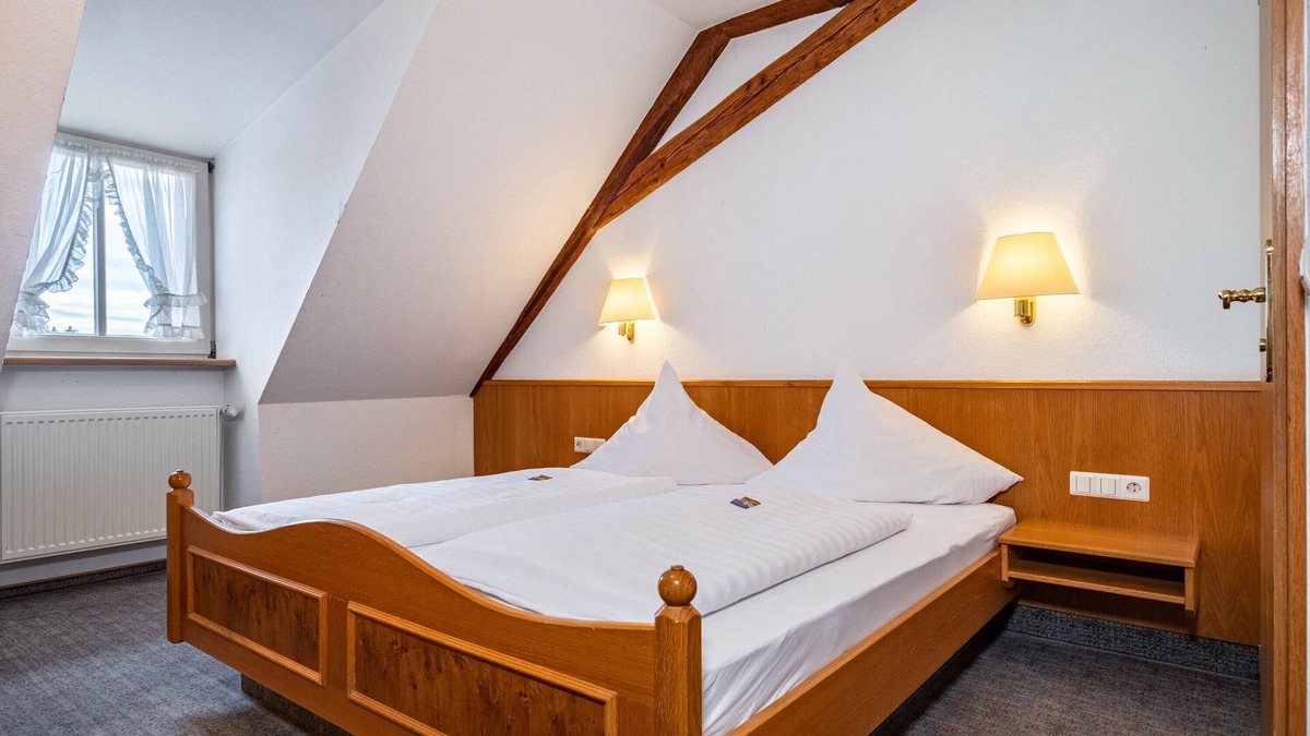 Ebenweiler Apartment | Room 'Zimmer 4' with Shared Terrace, Shared Garden and Wi-Fi