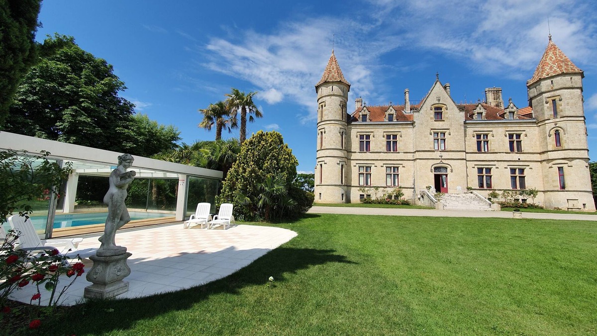 Leyritz-Moncassin House | ROOMS, Bordeaux region, wine route, baths, cures.