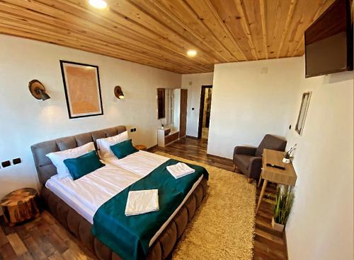 Leshten House | Rooms in Leshten