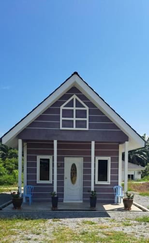 Kampung Banggol Batu House | Roomstay Sumayyah - For Islam Only - Pondok Lenggong