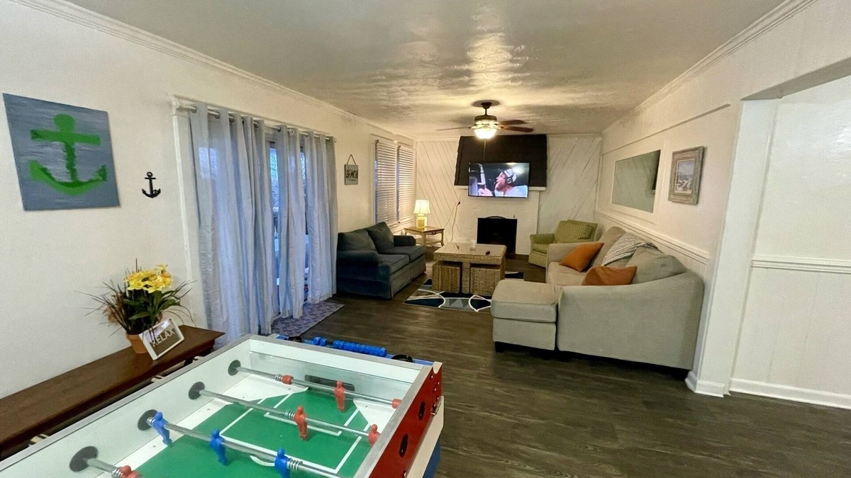 Cottage Line Apartment | Roomy Beachfront Apartment, Deck, Game Room! by RedAwning