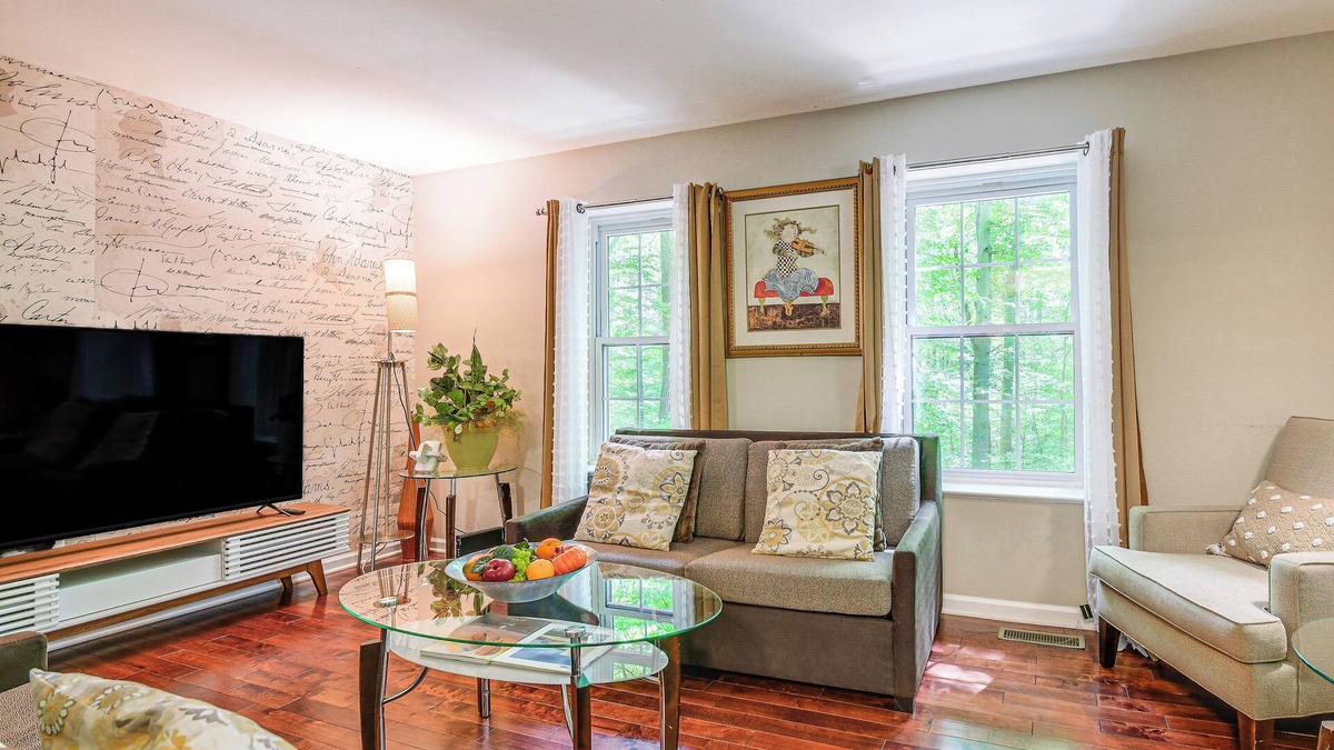 Long Reach House | Roomy Columbia Retreat ~ 17 Mi to Dtwn Baltimore