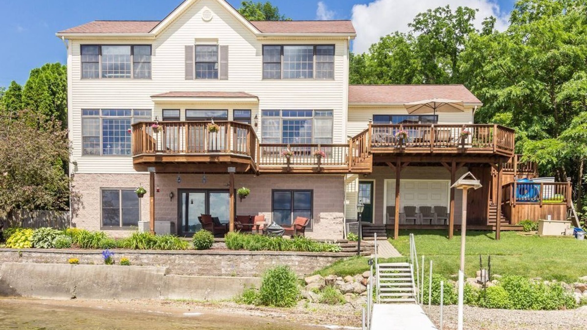 Geneseo House | Roomy Easy Living Conesus Lake Front Home!