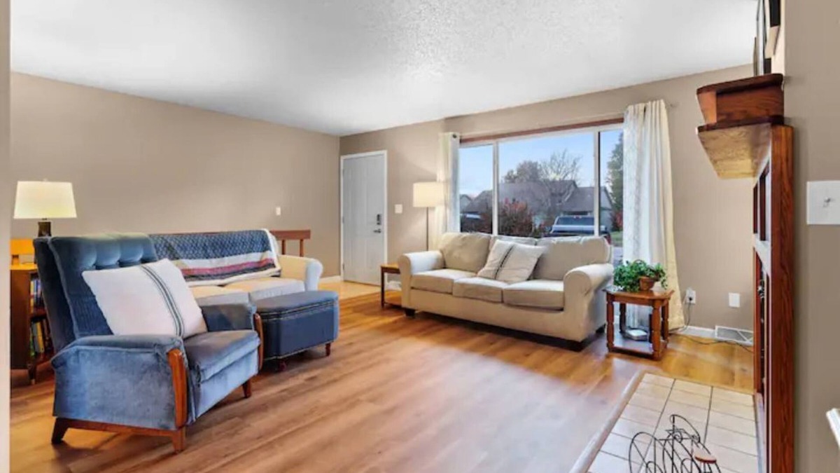 Coralville House | Roomy Hangout-4 bedroom home close to everything