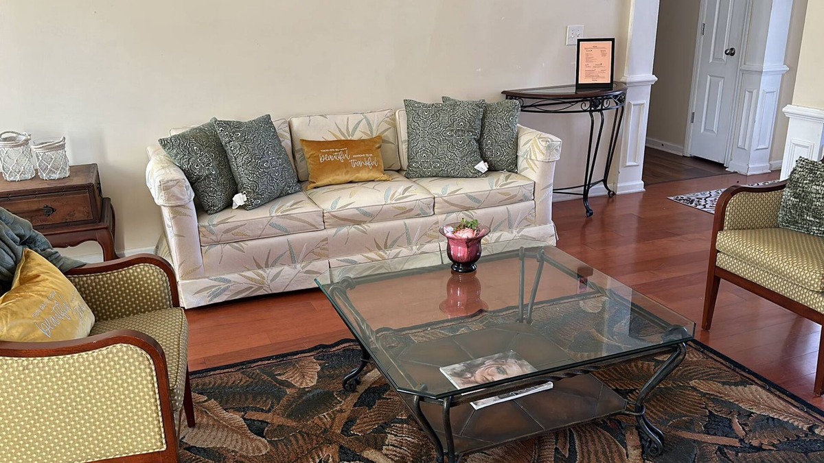 Loganville House | ❤️Roomy❤️Homey 3BDRM/2B ENTIRE house within Snellville/Loganville/Grayson area