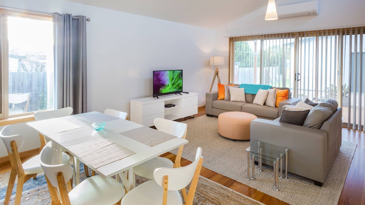 Railton House | Roomy modern 3-bedroom home