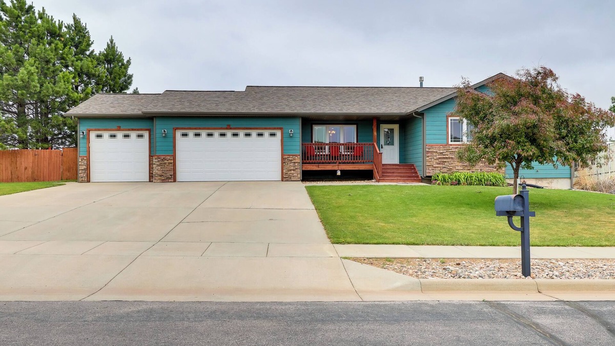 Piedmont House | Roomy Piedmont Home w/Yard < 14 Mi to Sturgis!