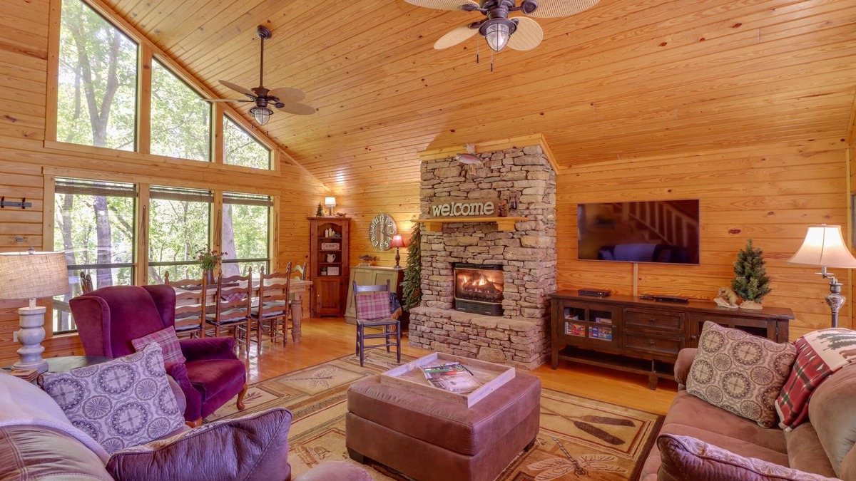 Mountain View Cabin | Roomy Riverfront 'Trout Valley Cabin' w/Porch!