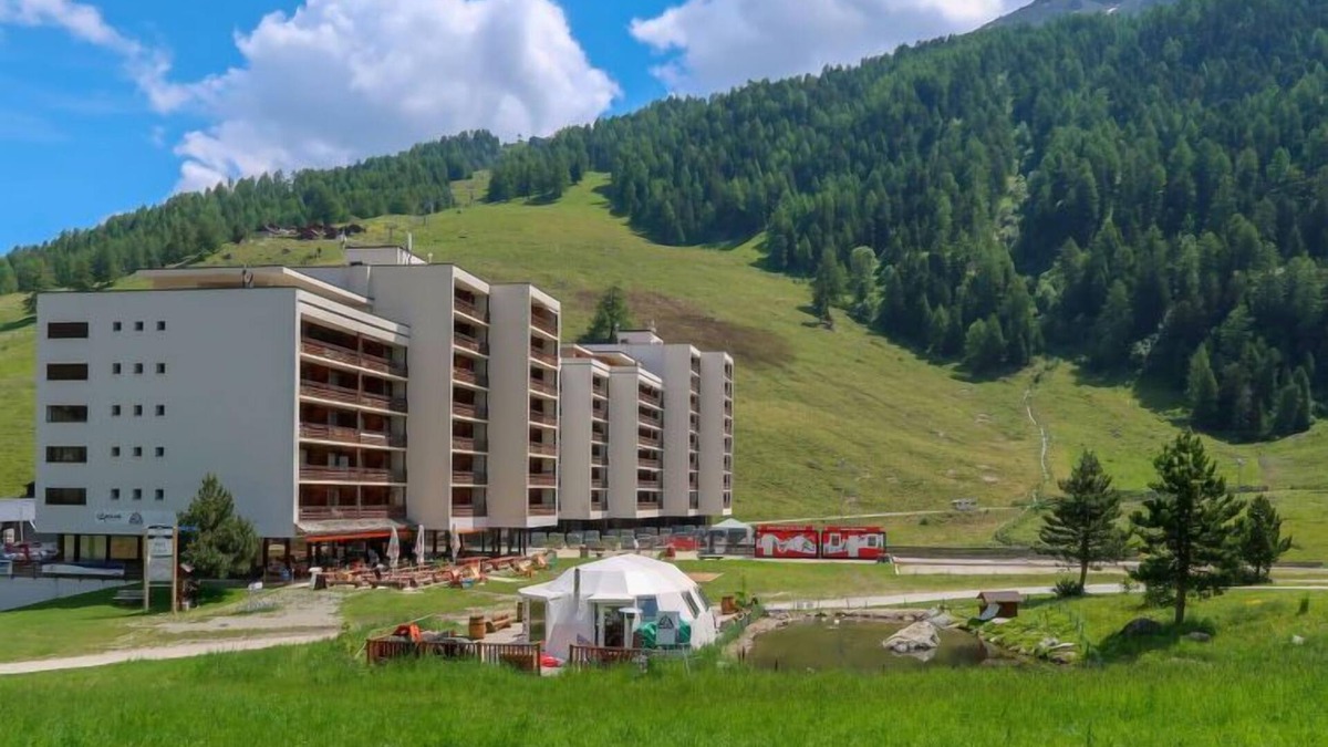 Noveli Apartment | Rosablanche A55 by Interhome