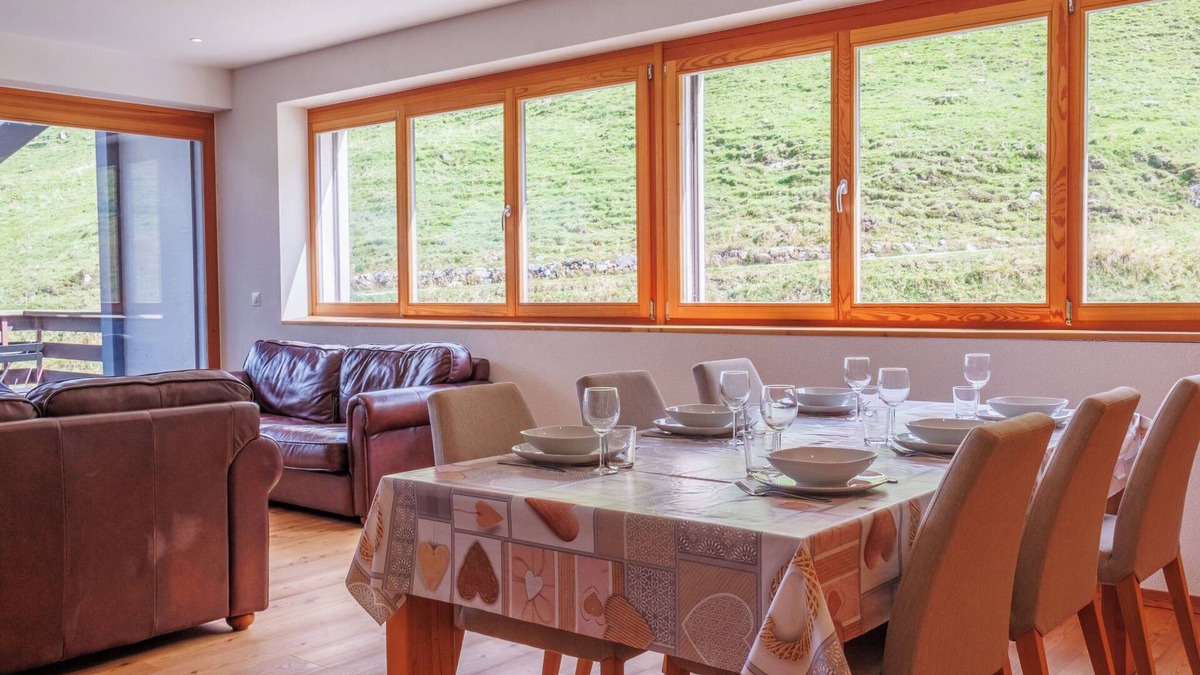 Noveli Apartment | Rosablanche E 107 by Interhome