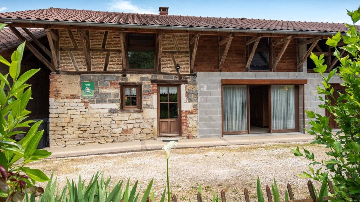 Dommartin-les-Cuiseaux House | Rosaline's Farm