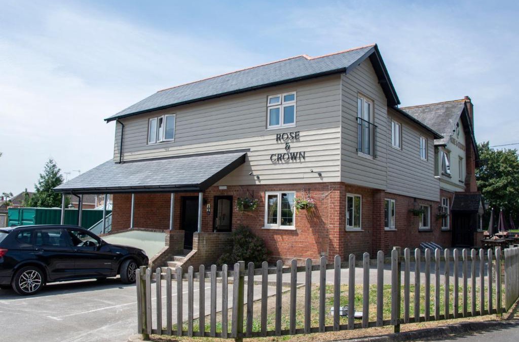 Lytchett Matravers Hotel | Rose and Crown