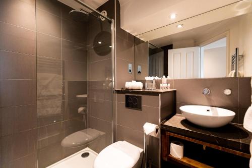 Village Hotel | Rose And Crown Hotel