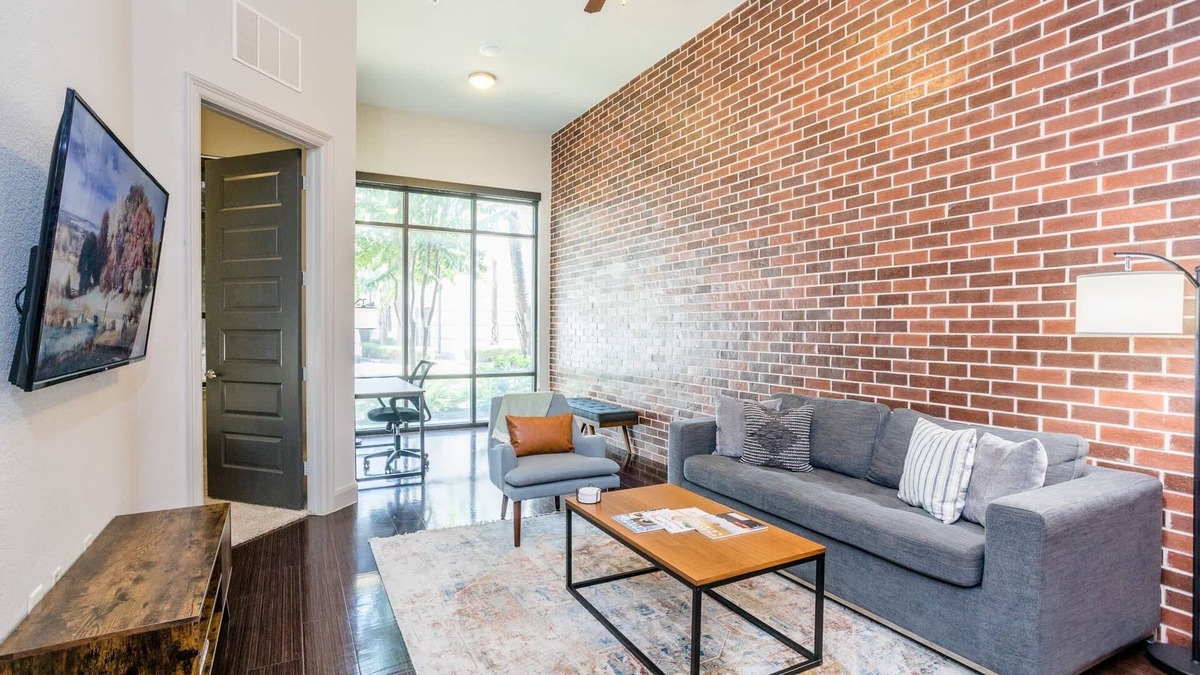 The Galleria Apartment | Rose at the Millennium - Stylish 1 BR in Houston