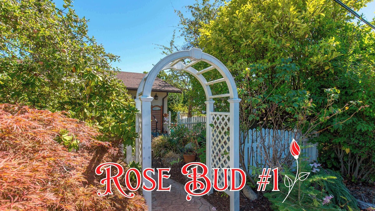 Sequim Apartment | Rose Bud #1 Bedroom Suite in the Heart of the City
