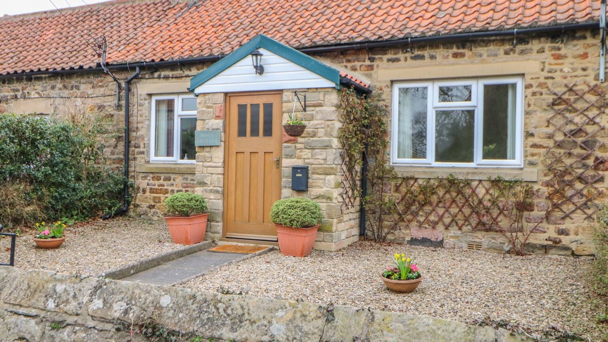 Winston Cottage | ROSE COTTAGE, family friendly, character holiday cottage in Winston