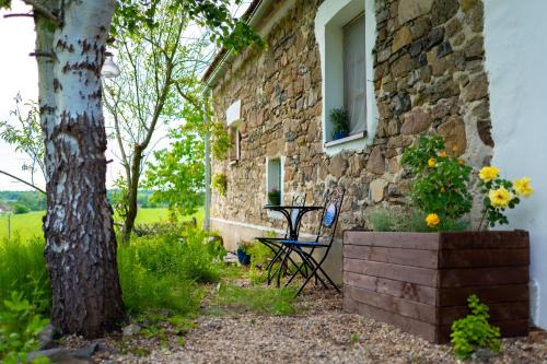 Chlum u Trebone Apartment | ROSE COTTAGE (sleeps 4)