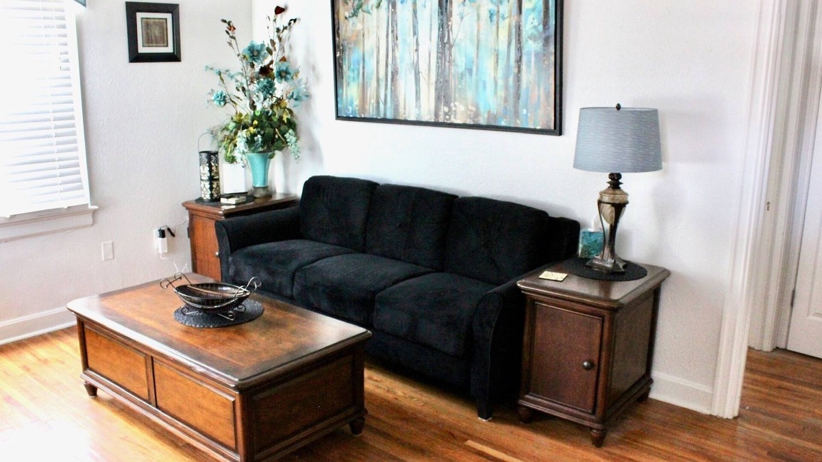 Broken Arrow House | Rose District Bungalow pet friendly