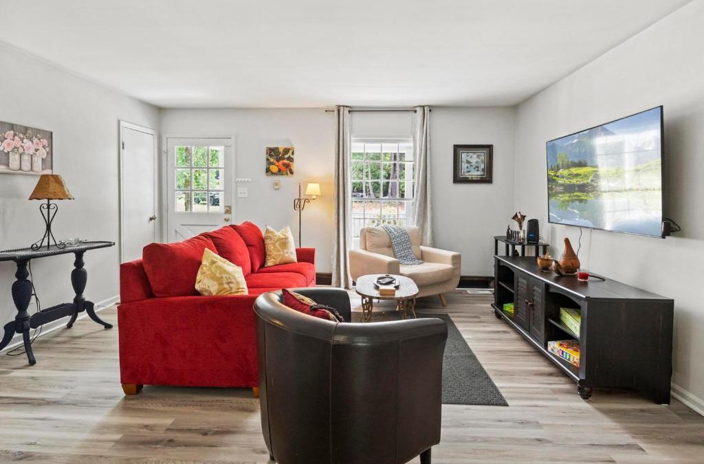 Knightdale House | Rose Garden - Delightful Private and Peaceful Home