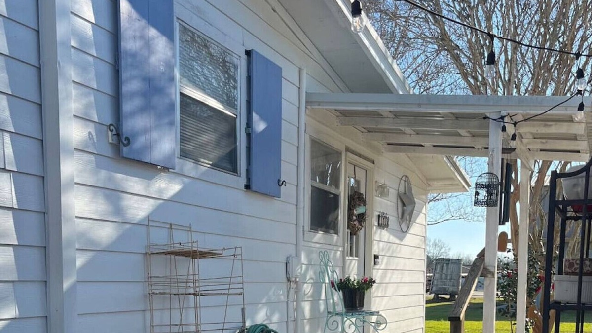 Breaux Bridge Cottage | Rose Haven Breaux Bridge