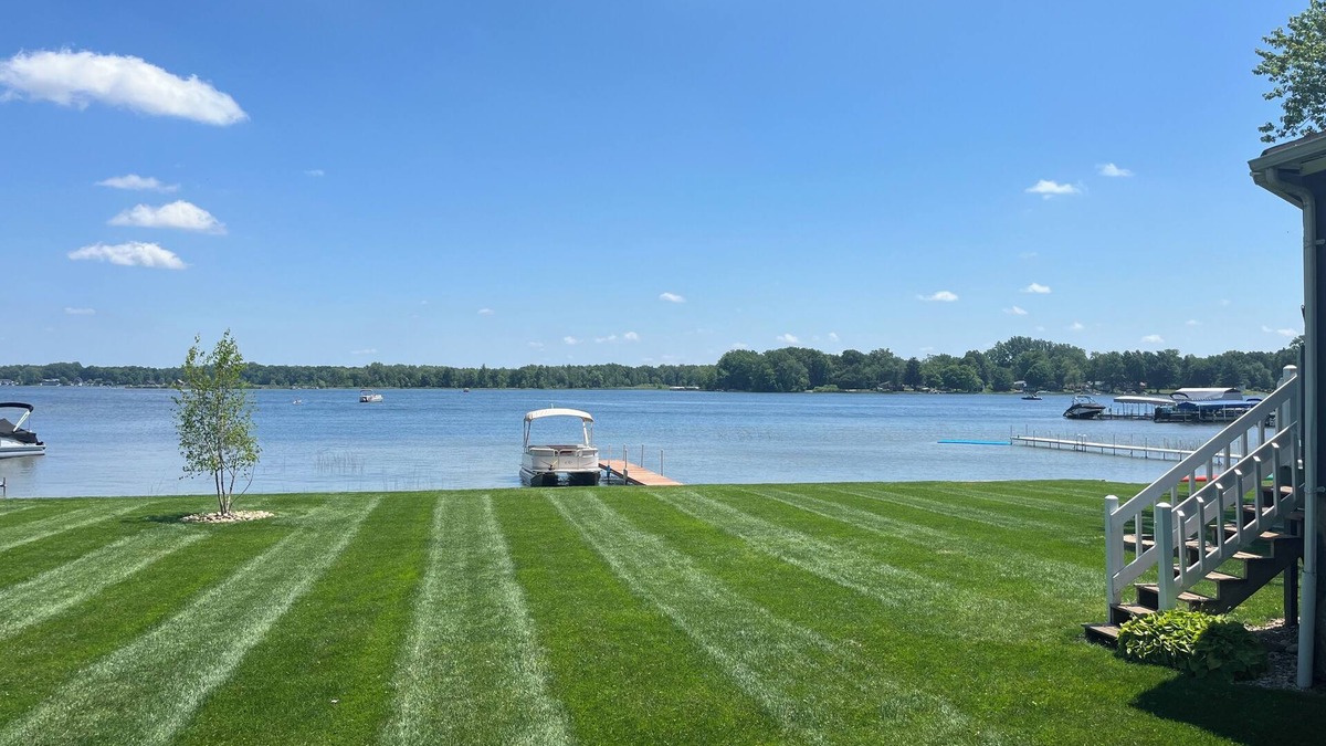 Coldwater Cottage | Rose Lake, Cottage with Pontoon, Coldwater, Michigan (aka Lake of the Woods)