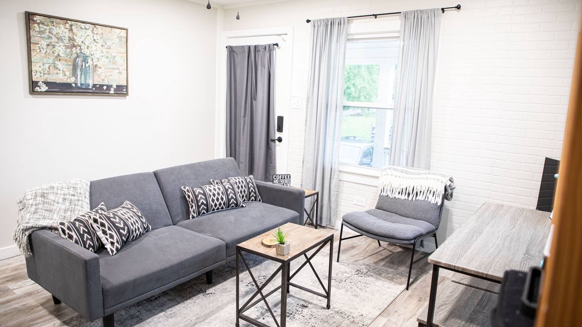 Laurel House | Rosebud Unit A