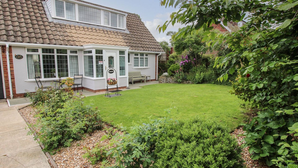 Ludlow Cottage | ROSELAND, pet friendly, character holiday cottage in Ludlow
