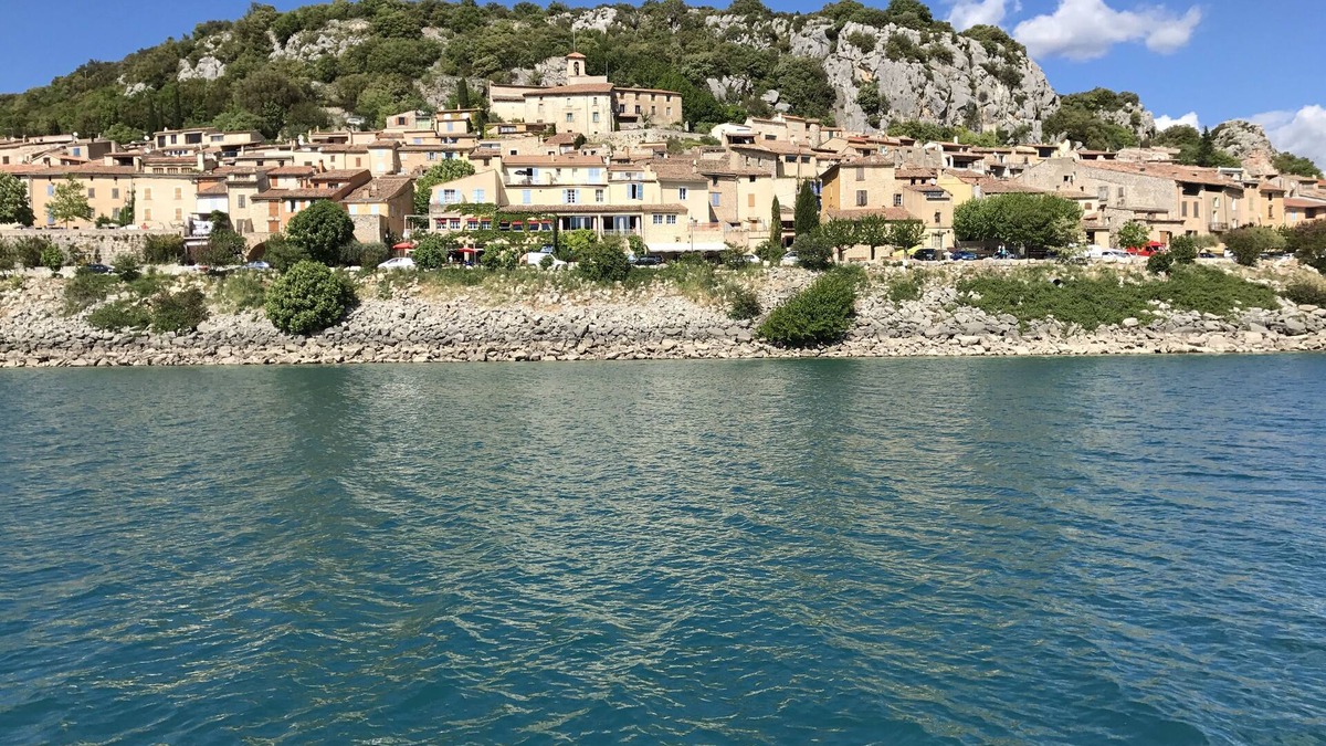 Bauduen Apartment | 'Rosemary' house T2 /LAKE VIEW /200 m from the beach.