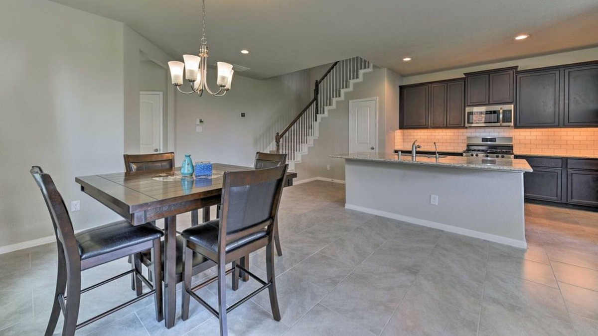 Rosenberg House | Rosenberg Townhome by Brazos Town Center!