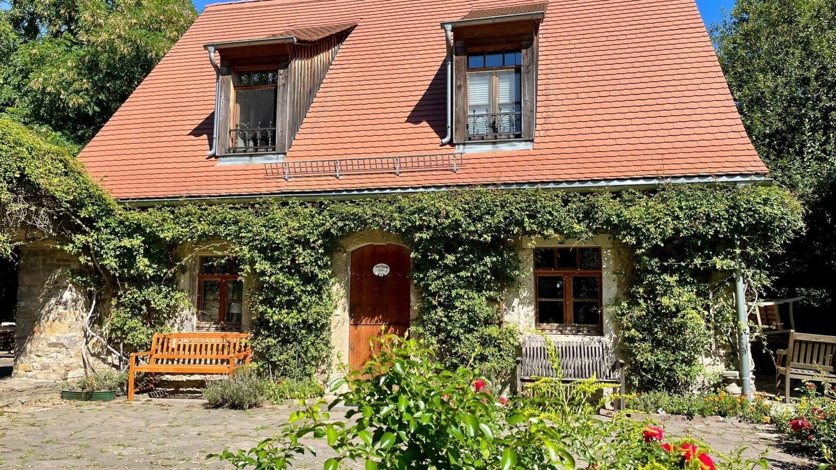 Falkenhain House | Rosencottage by Interhome