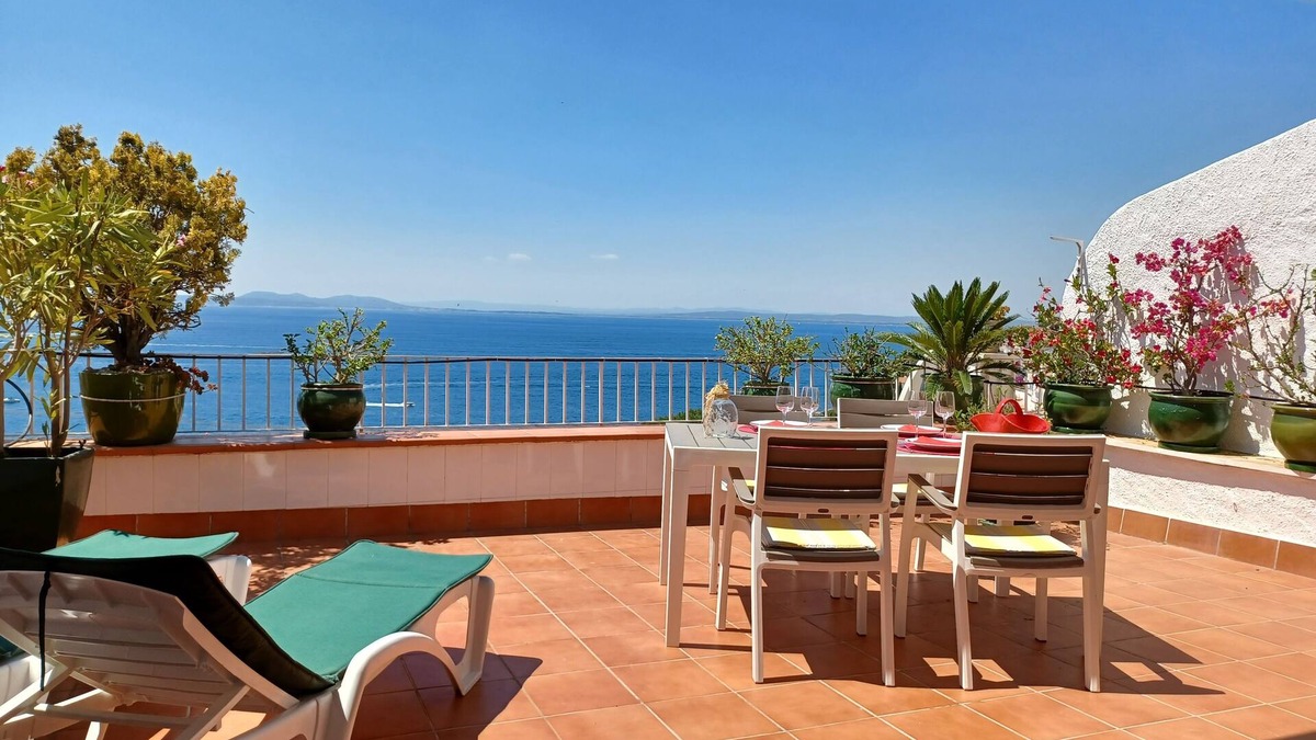 Almadraba-Canyelles Apartment | ROSES CANYELLES large flat TERRACE 40m2 sea view contact PROMO SEPT/OCT/NOV