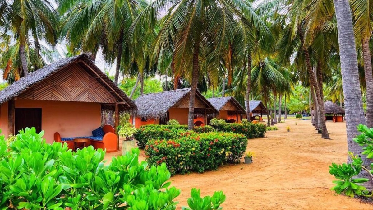 Etalai Cottage | Roshanne Beach Resort