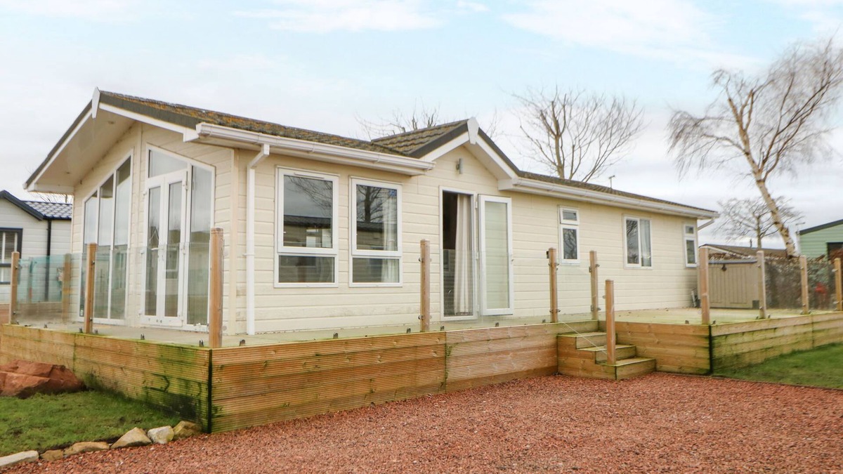 Welton Cottage | ROSIE'S ZEN DEN, pet friendly, with a garden in Armathwaite